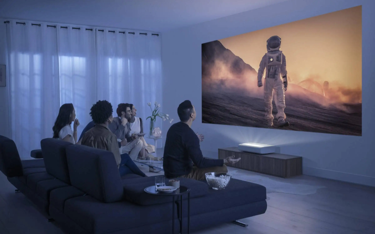 无需出门!智能星空投影灯带你在家体验星际旅行 无需出门!智能星空投影灯带你在家体验星际旅行
